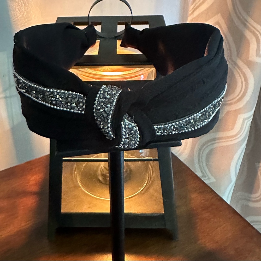 HEADBAND BLACK AND GUNMETAL LOOK BEAUTIFUL 🖤🩶